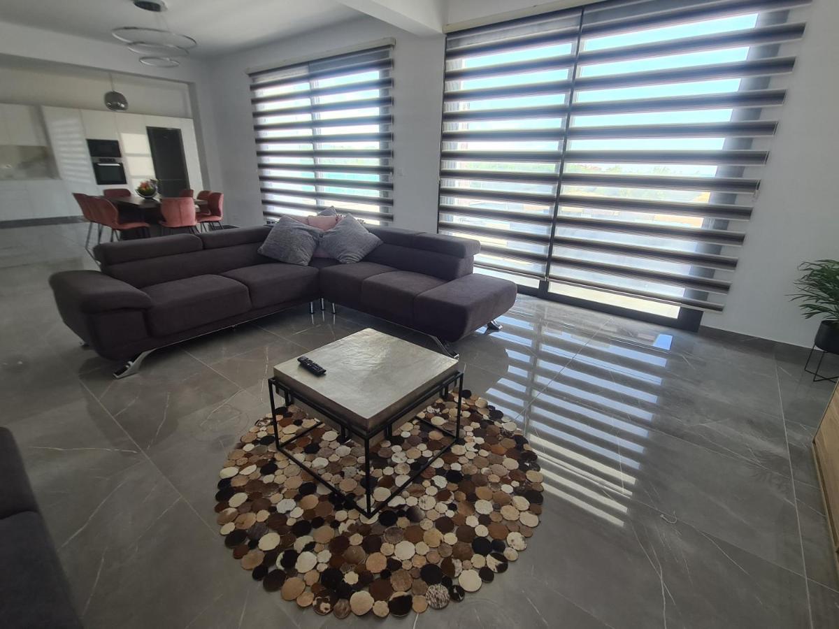 Eva Luxury Villa 拉基 外观 照片